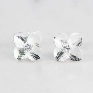 TOPO TREBOL TALLADO CIRCON EN EL MEDIO